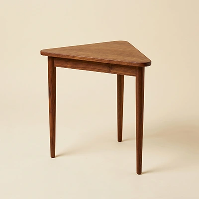 Corner Table
